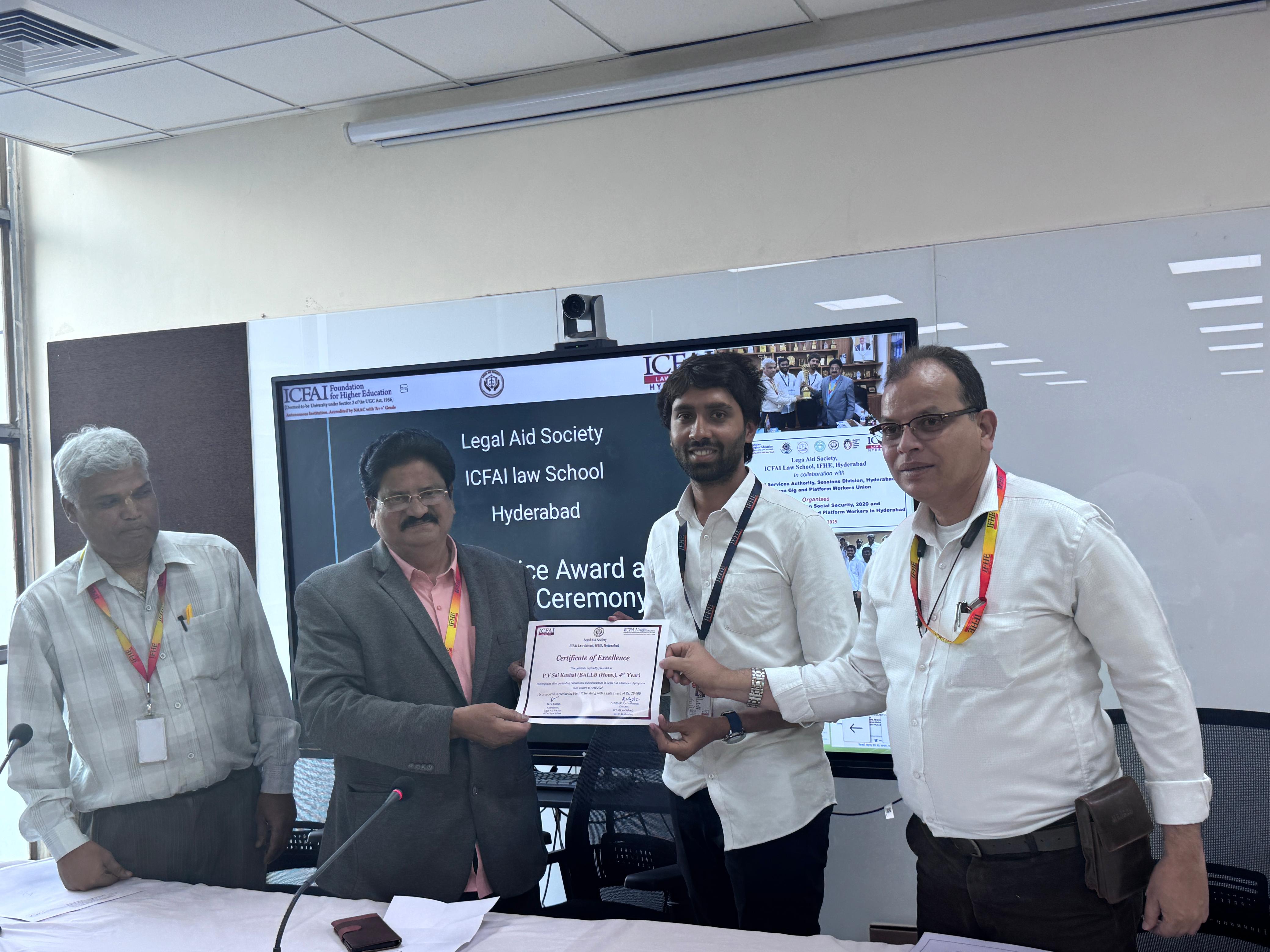 Appreciation Award to the Legal Aid Members