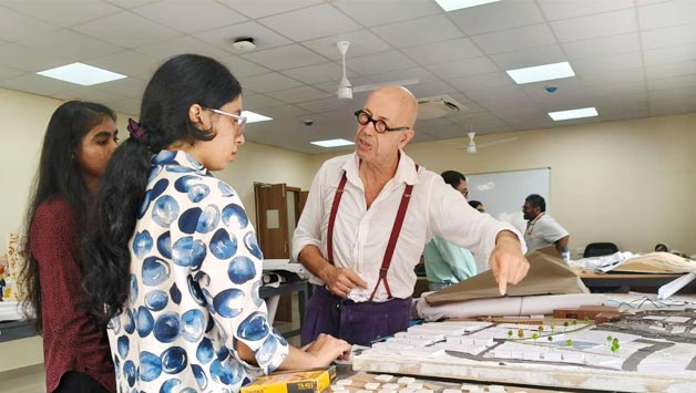 Faculty and Students Interact with Dr. Massimo Vianello, International Advisor, ISArch