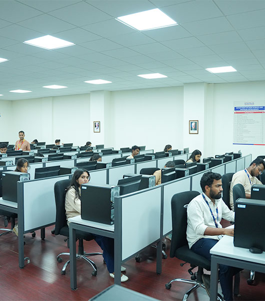 ICFAI University Hyderabad computer lab for students